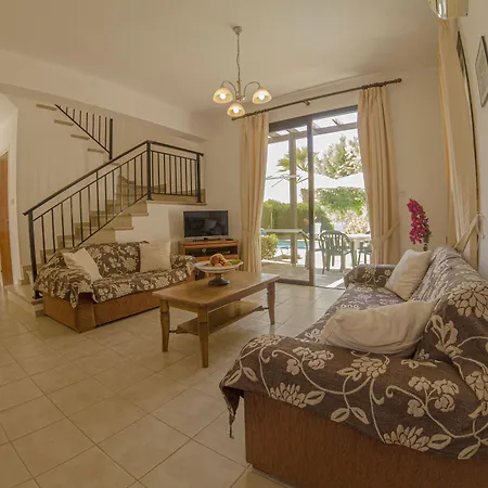 Aura Hotel Kissonerga