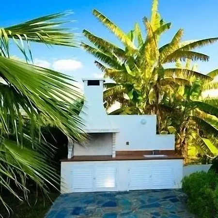 Aura Otel Kissonerga