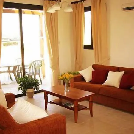 Aura Otel Kissonerga